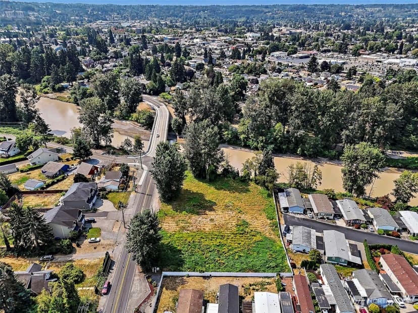 Property photo for 6314 Milwaukee Avenue E, Puyallup photo 6