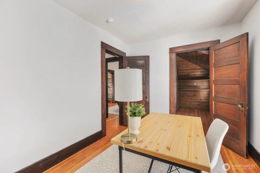 Property photo for 1043 S Cloverdale Street, Seattle photo 24