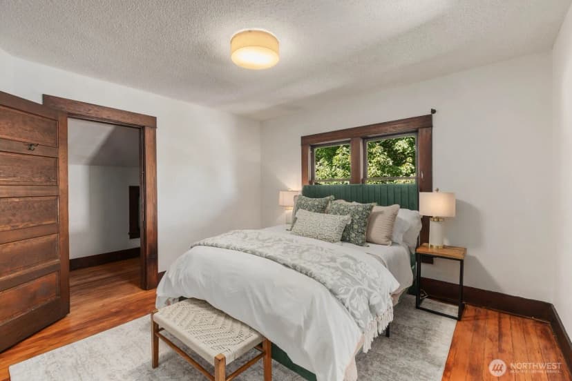 Property photo for 1043 S Cloverdale Street, Seattle photo 19