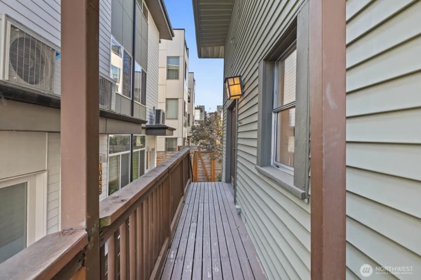 Property photo for 1043 S Cloverdale Street, Seattle photo 37
