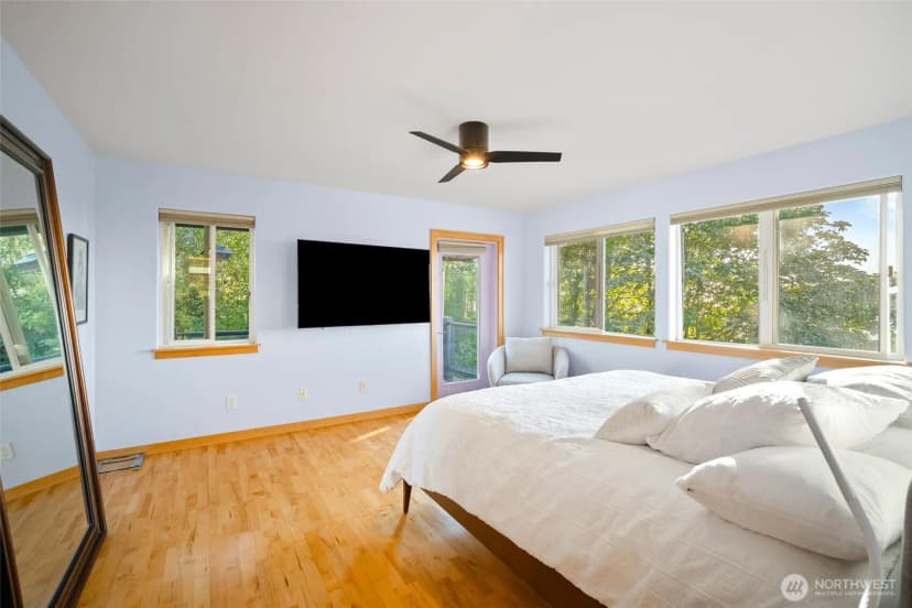 Property photo for 106 N State Street, Bellingham photo 24
