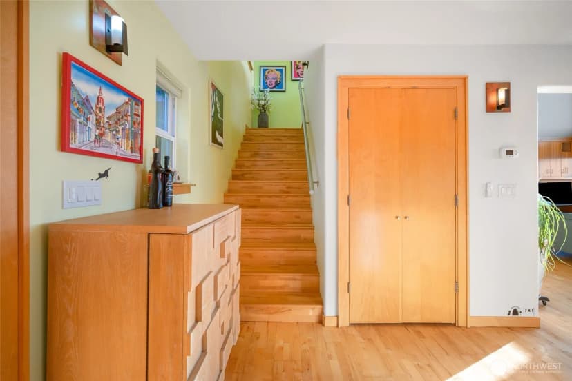 Property photo for 106 N State Street, Bellingham photo 26