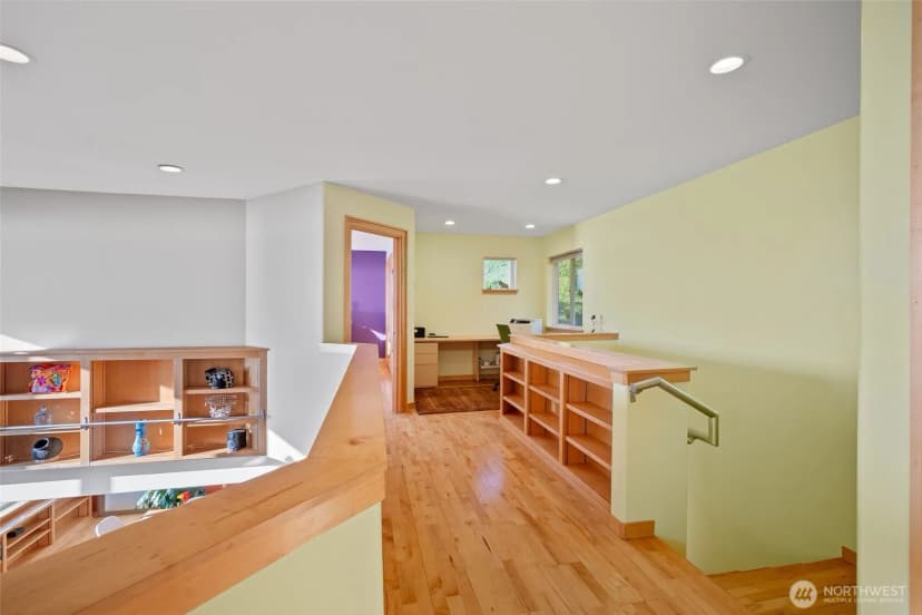 Property photo for 106 N State Street, Bellingham photo 31