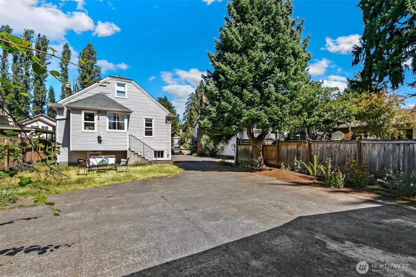 Property photo for 1035 Ne 91st Street, Seattle photo 25