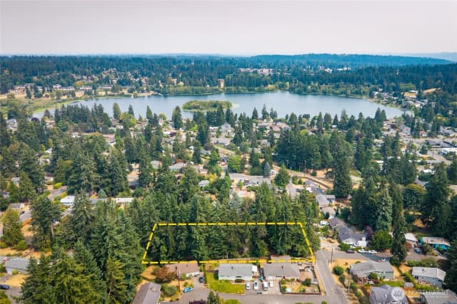 Property photo for 7915 240th Street Sw, Edmonds photo 3