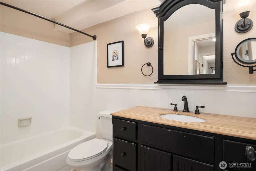 Property photo for 2244 13th Avenue W #313, Seattle photo 13