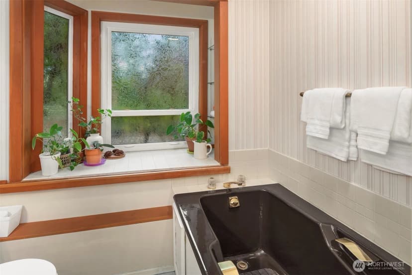 Property photo for 14130 Se 49th Place, Bellevue photo 35