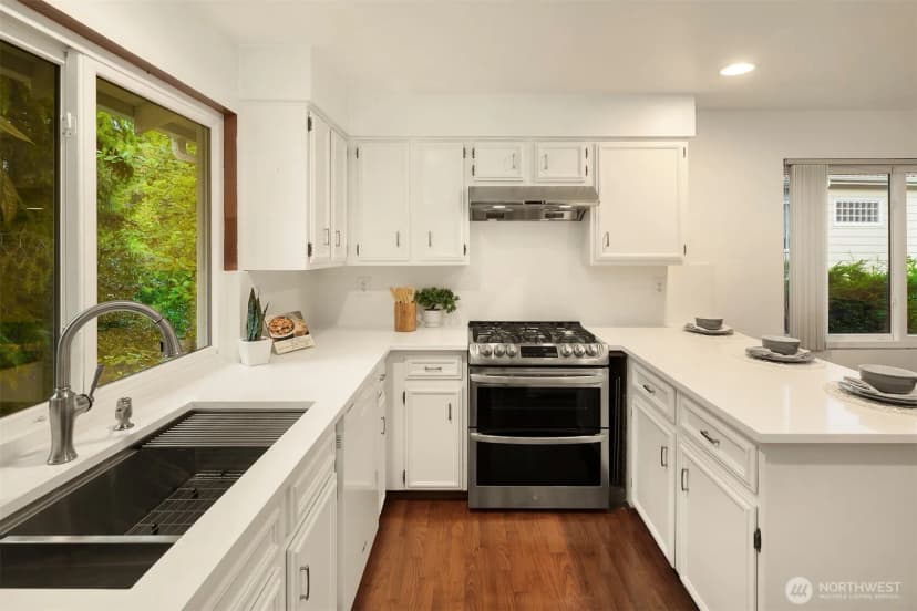 Property photo for 14130 Se 49th Place, Bellevue photo 11