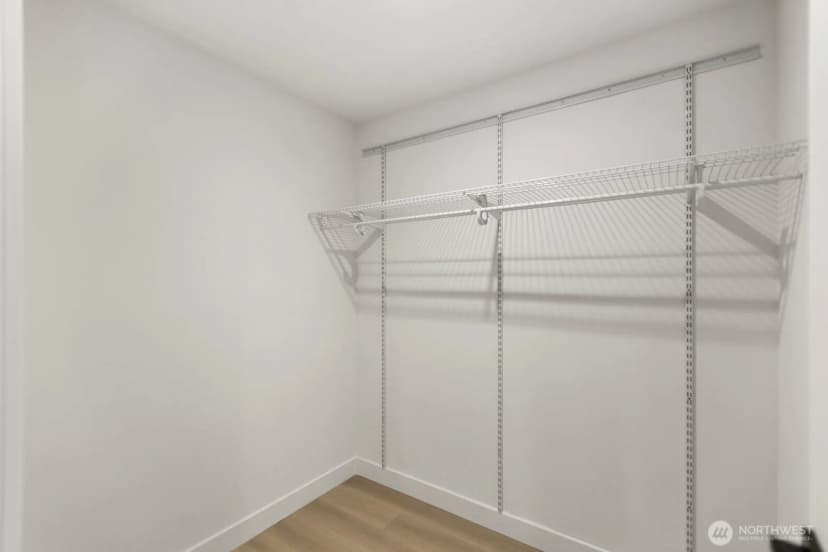 Property photo for 13321 3rd Avenue Ne #b, Seattle photo 7