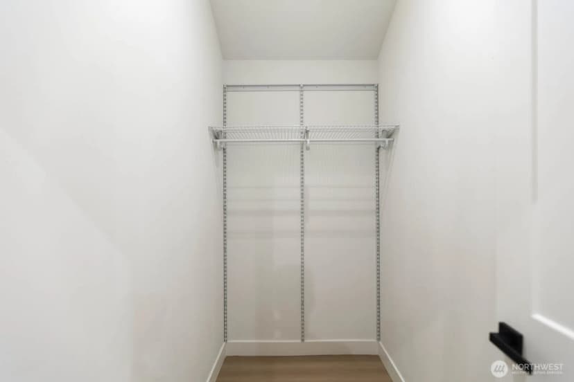 Property photo for 13321 3rd Avenue Ne #b, Seattle photo 22