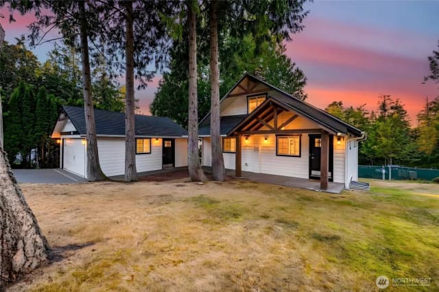 Property photo for 728 Tillamuk Drive, La Conner