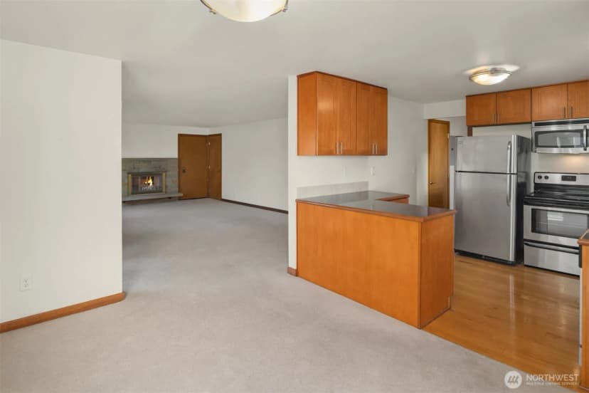 Property photo for 1527 Nw 63rd Street #2, Seattle photo 12
