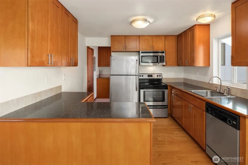 Property photo for 1527 Nw 63rd Street #2, Seattle photo 13