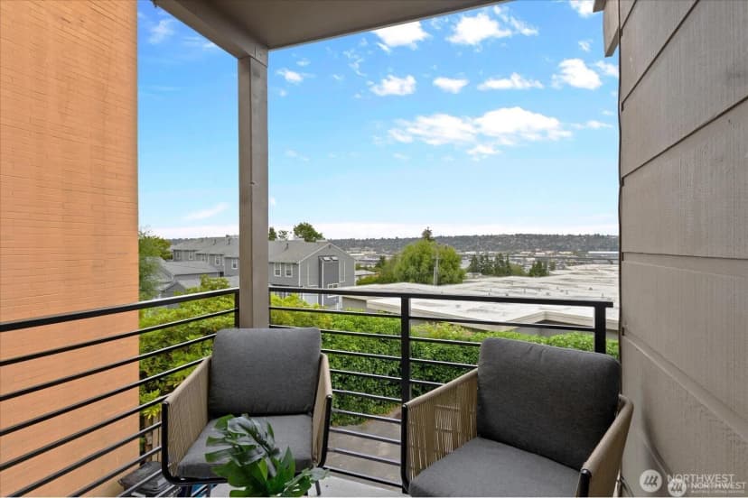 Property photo for 3700 W 25th Place #201, Seattle photo 12
