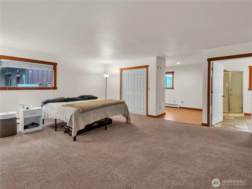 Property photo for 17261 Golden View Avenue, La Conner photo 18
