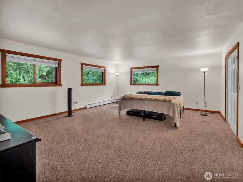 Property photo for 17261 Golden View Avenue, La Conner photo 19