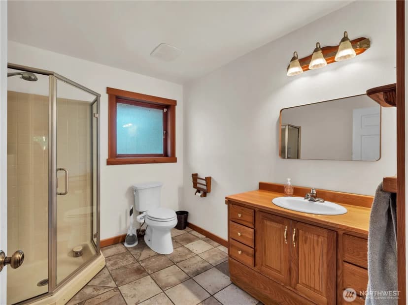 Property photo for 17261 Golden View Avenue, La Conner photo 17