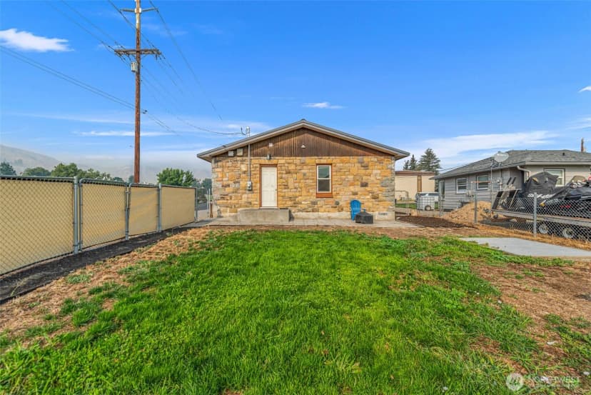Property photo for 1357 Monitor Street, Wenatchee photo 23