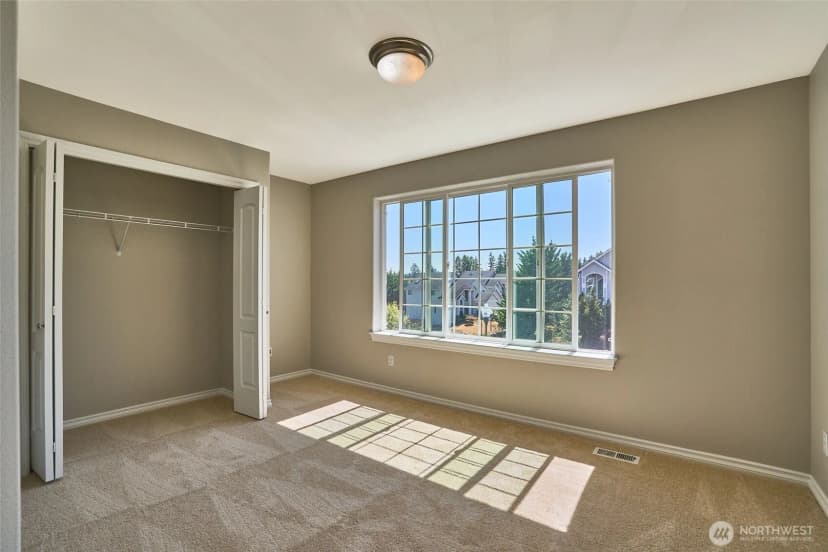 Property photo for 11912 Se 240th Place, Kent photo 18