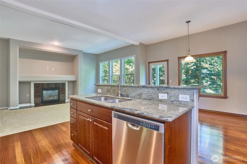 Property photo for 11912 Se 240th Place, Kent photo 13