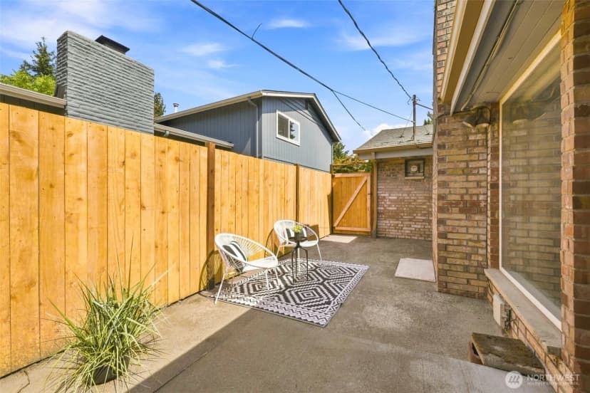 Property photo for 7050 21st Avenue Ne, Seattle photo 10