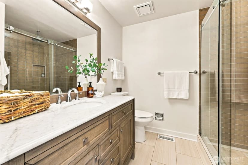 Property photo for 7050 21st Avenue Ne, Seattle photo 17