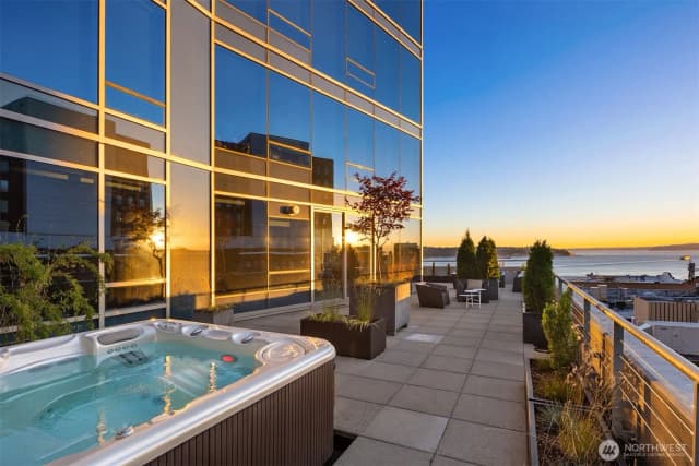 Property photo for 1521 2nd Avenue #700, Seattle