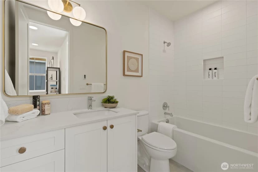 Property photo for 3243 13th Avenue W, Seattle photo 31
