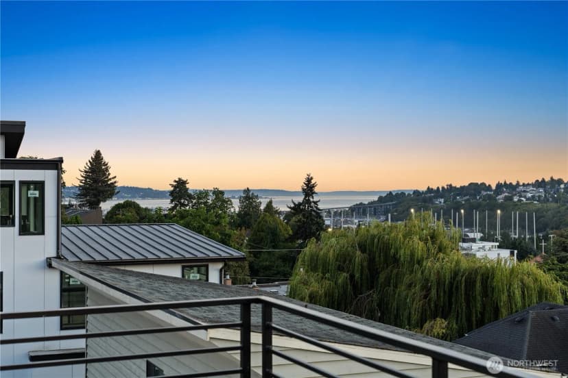 Property photo for 3243 13th Avenue W, Seattle photo 37