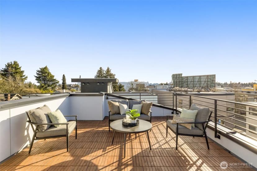 Property photo for 1014 C Ne 70th Street #c, Seattle photo 11