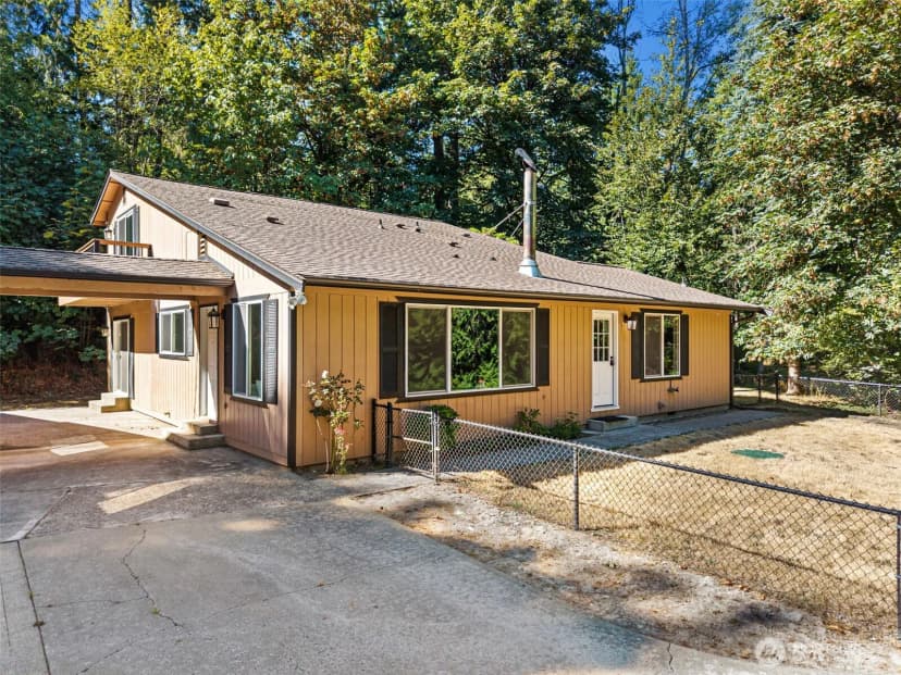 Property photo for 4562 Se Burley Olalla Road, Olalla photo 3
