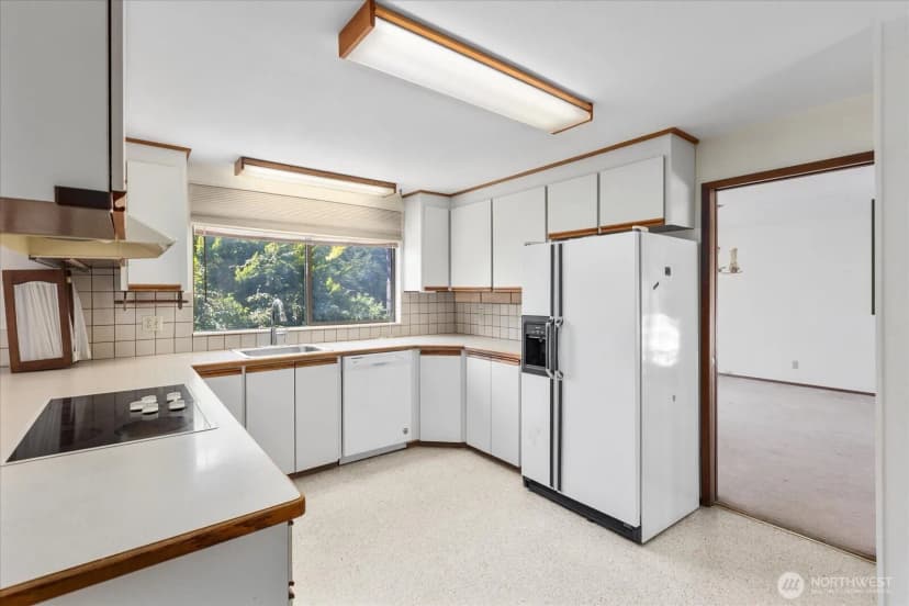 Property photo for 9113 186th Place Sw, Edmonds photo 11