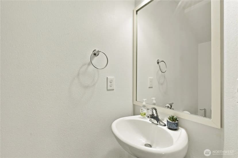 Property photo for 11243 30th Street Ne, Lake Stevens photo 14