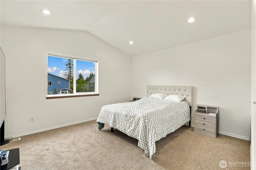 Property photo for 11243 30th Street Ne, Lake Stevens photo 16