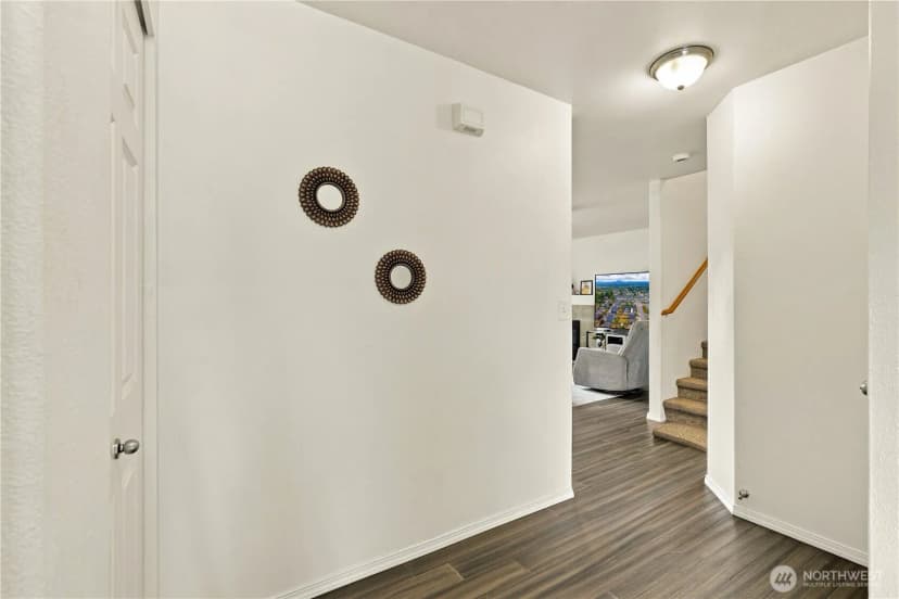 Property photo for 11243 30th Street Ne, Lake Stevens photo 4