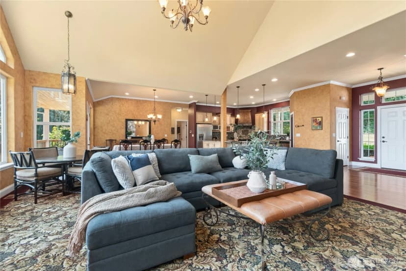 Property photo for 2 201st Avenue Ne, Snohomish photo 8