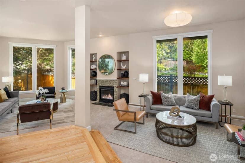 Property photo for 4600 Green Lake Way N, Seattle photo 6