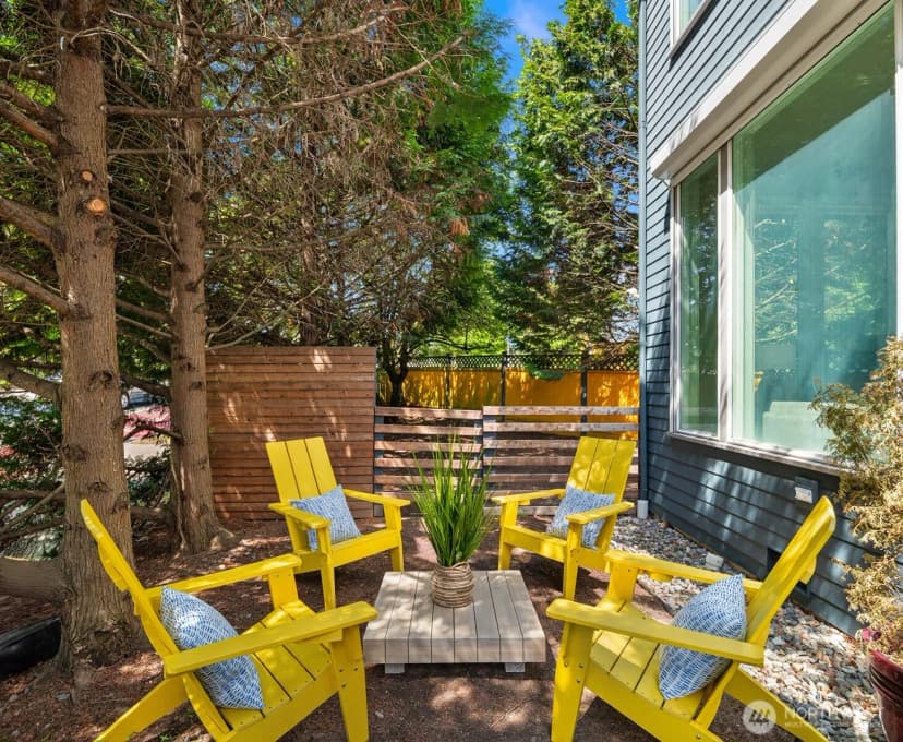 Property photo for 4600 Green Lake Way N, Seattle photo 25