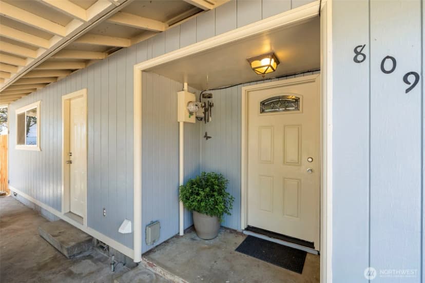 Property photo for 809 4th Avenue Ne, Chehalis photo 4