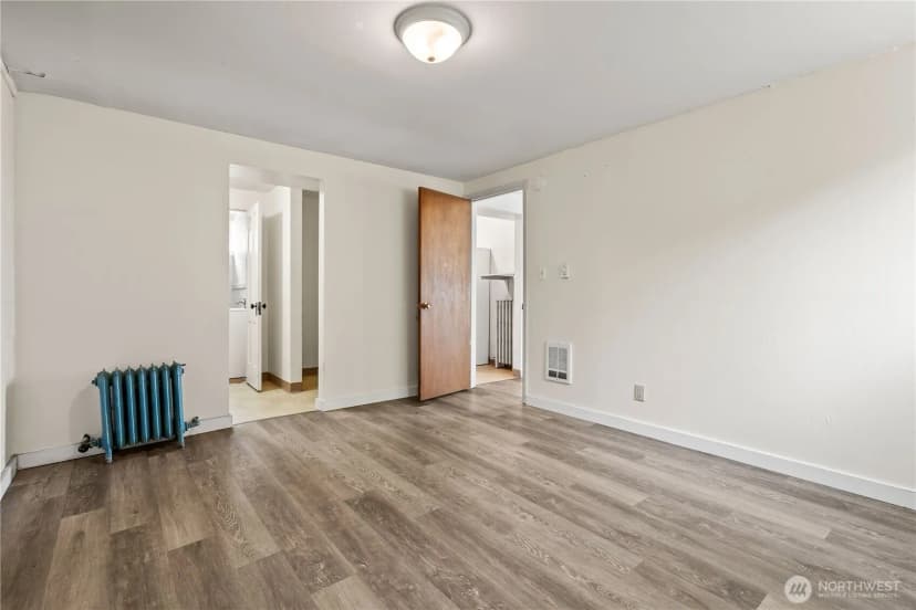 Property photo for 927 Jersey Street, Bellingham photo 9