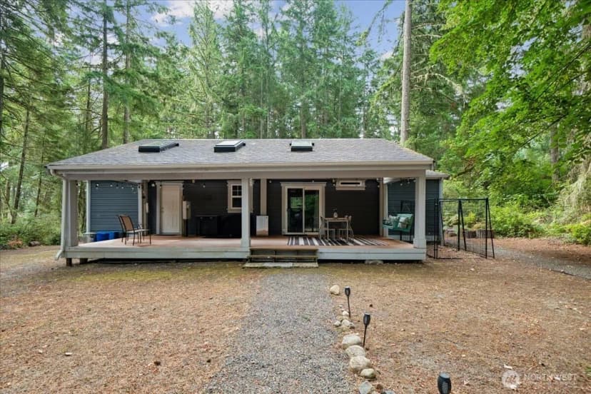 Property photo for 10517 Matthews Way, Anderson Island photo 6