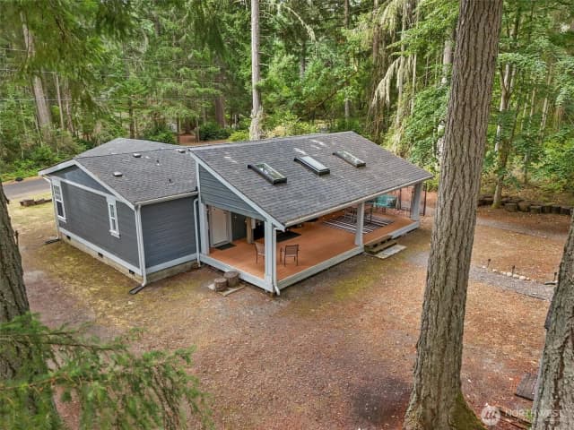 Property photo for 10517 Matthews Way, Anderson Island photo 3