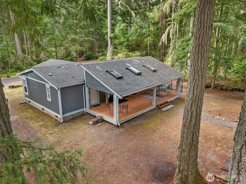 Property photo for 10517 Matthews Way, Anderson Island photo 3