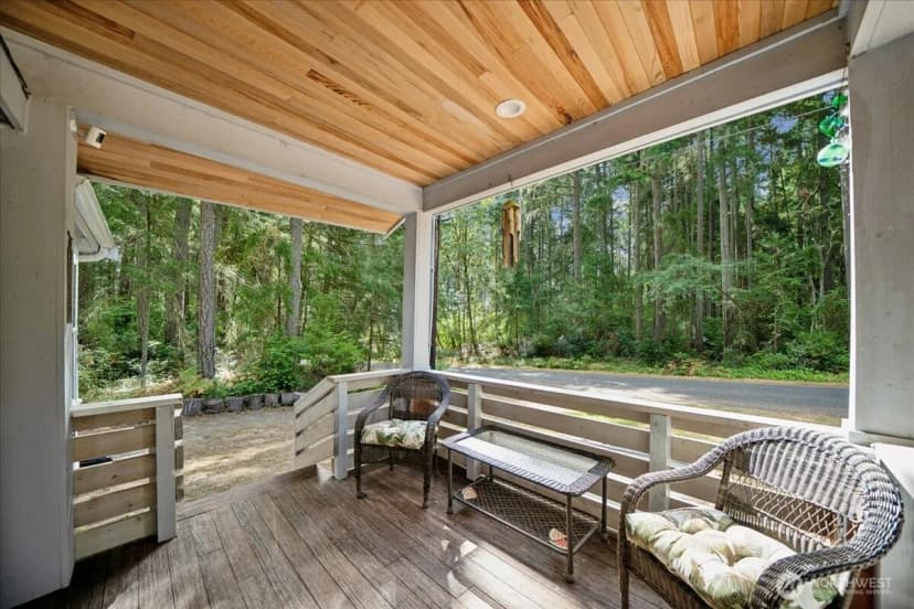 Property photo for 10517 Matthews Way, Anderson Island photo 10