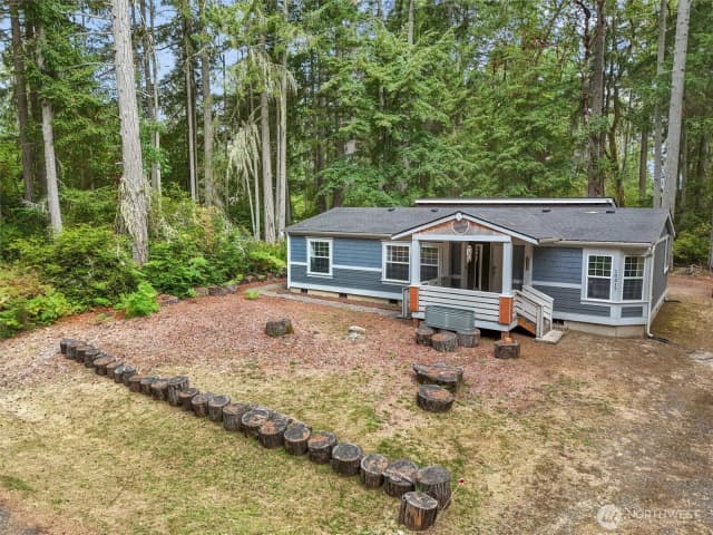 Property photo for 10517 Matthews Way, Anderson Island
