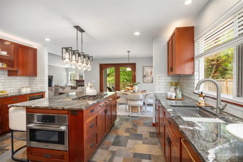 Property photo for 11523 111th Place Ne, Kirkland photo 6