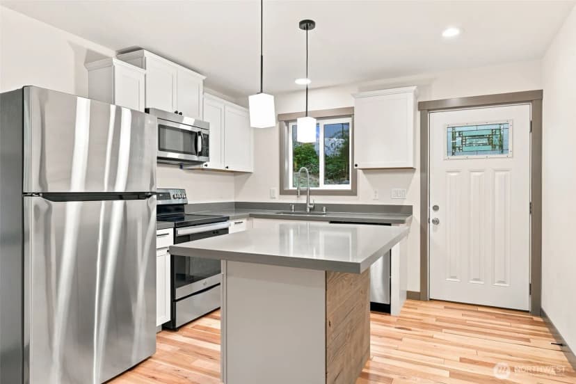 Property photo for 4338 Herring St, Langley photo 8