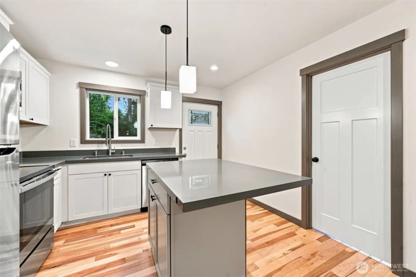 Property photo for 4338 Herring St, Langley photo 4