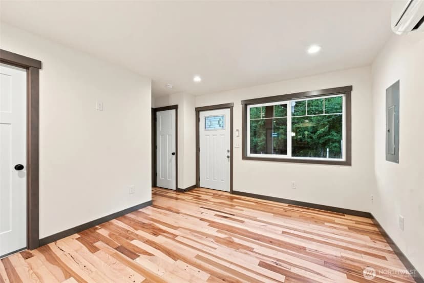 Property photo for 4338 Herring St, Langley photo 12