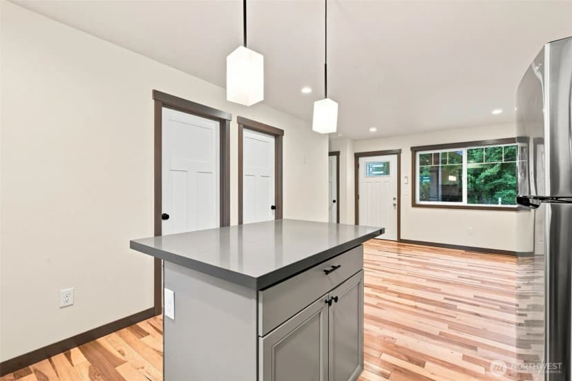 Property photo for 4338 Herring St, Langley photo 9